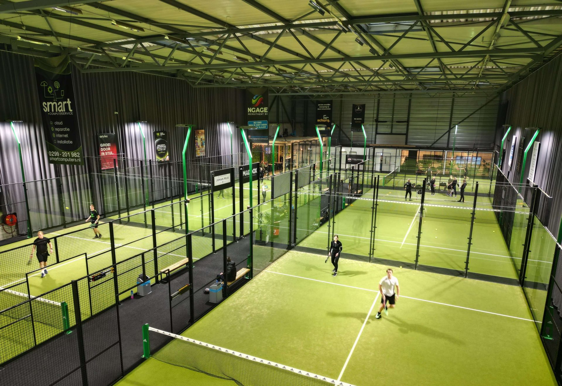 padel bedrijfsuitje mogelijkheden
